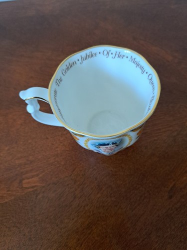 Lovely royal doulton china - royal,