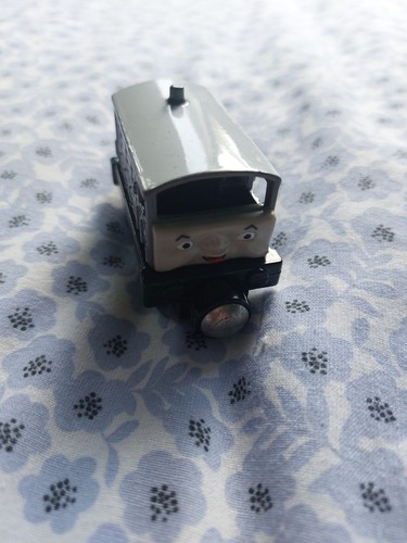 Thomas the tank engine - thomas, &