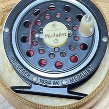 PFLUEGER 1494 AK Medalist Fly Reel Silver Black Smooth Drag Fishing Reel