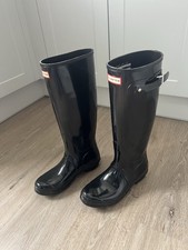 WOMENS HUNTER WELLIES SIZE 7 GLOSS BLACK