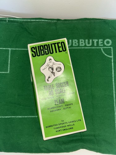 Vintage subbuteo team - subbuteo, ref