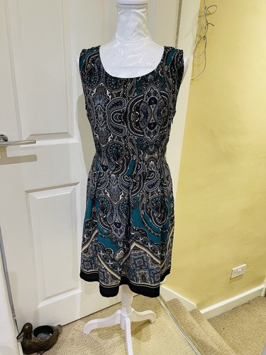 Tenki green paisley print - green,