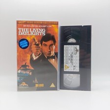 James Bond The Living