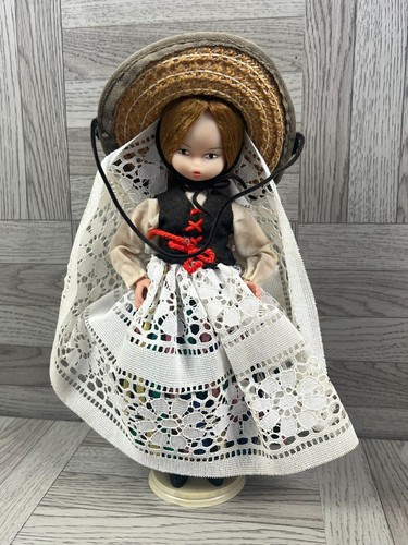 Vintage beibi doll - vintage,
