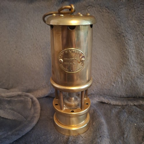 Hockley lamp and limelight - lamp,