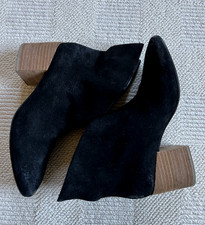 MARSELL Black Suede Pull Up