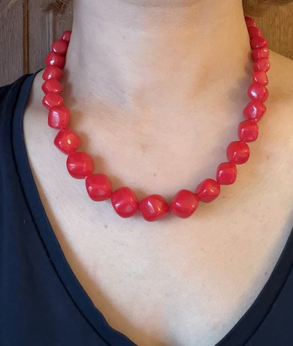 Necklace vintage red bead - vintage,
