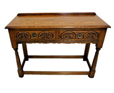 Old Charm Light Oak Console