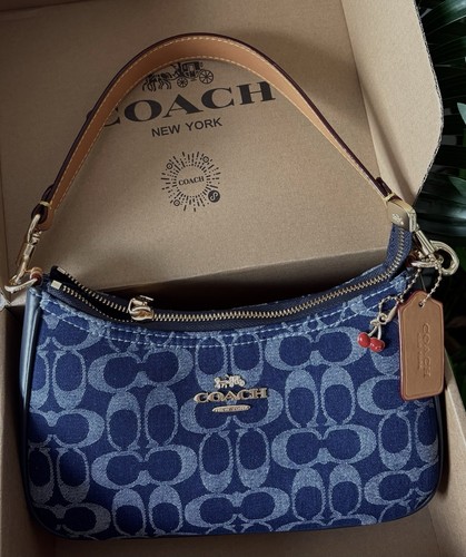 Coach signature regular - signature,
