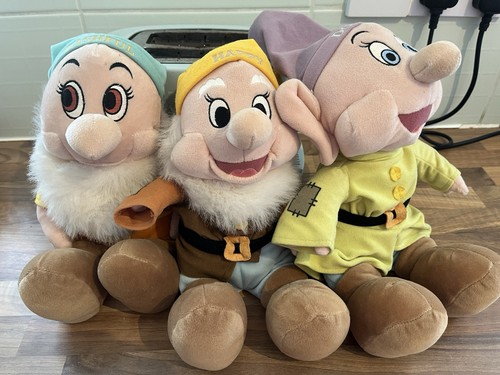 Snow white dwarfs plushes - snow,
