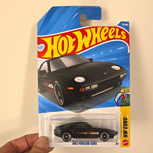Hot wheels 1983 porsche 928s - porsche,