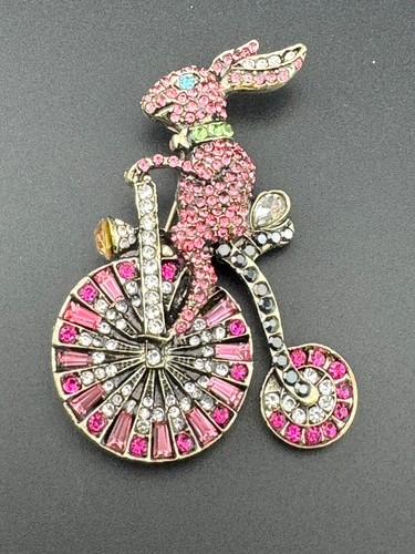 Pink rhinestone bunny penny - on,