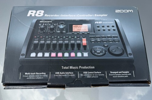 Zoom digital recorder - r8,