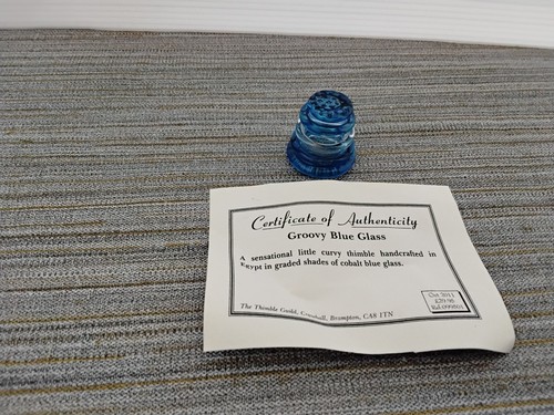 Collectable thimbles groovy - collectable,