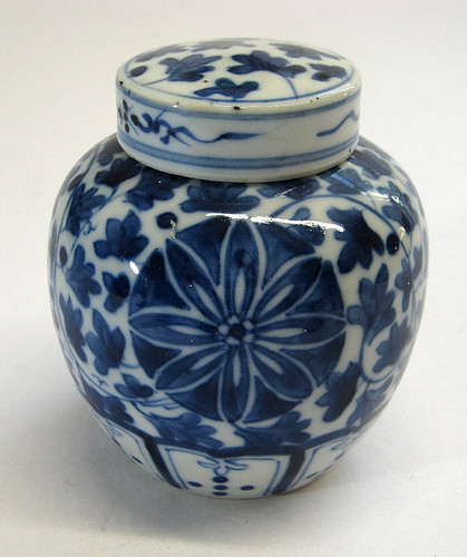 Small chinese ginger jar - small,