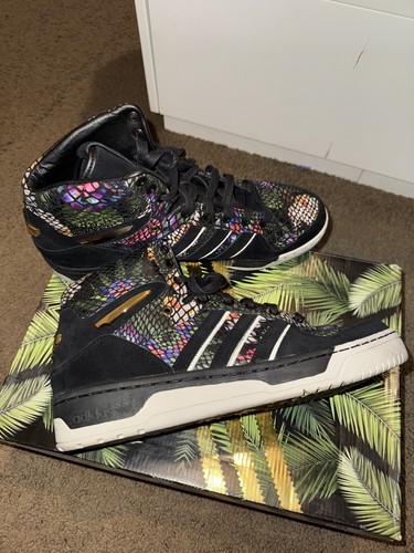 Adidas attitude big - hi,