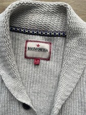 Lovely men’s light grey Joe Browns shawl neck rib knit cardigan. Size: XXL