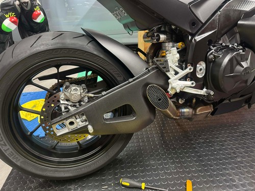 Aprilia rsv4 1100 pro - ,
