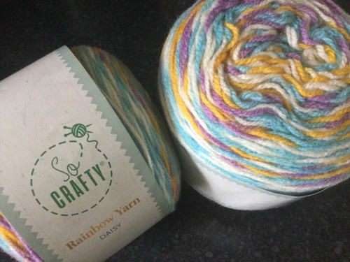 400g daisy rainbow wool - rainbow,