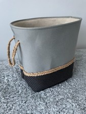 Storage hamper blankets laundry basket