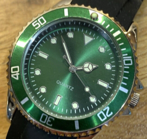 Green sterile dial divers