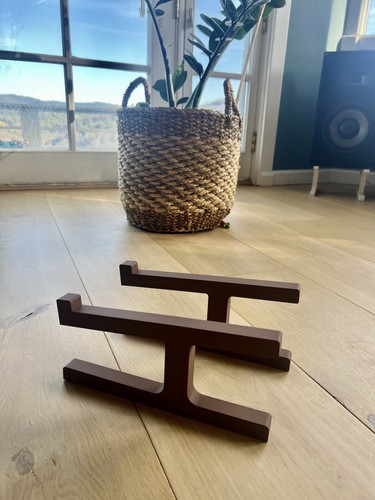 Angle speaker stand - speaker,