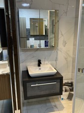 I-Line Vanity Unit & Matching