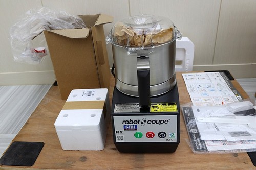 Fmi robot coupe 100v - coupe, r-2a