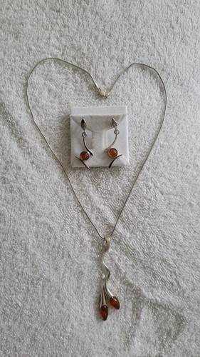 Silver and amber - amber,