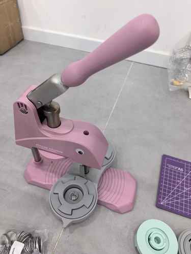 Button maker machine pin badge - pin,