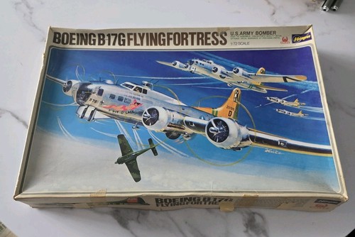 Hasegawa boeing 17g flying - boeing,
