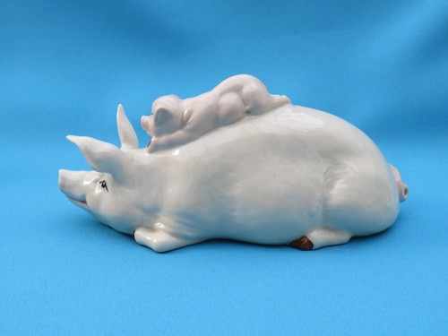 Beswick pig piggy back - beswick, pig: