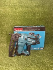 Makita 18V LXT 16 Gauge