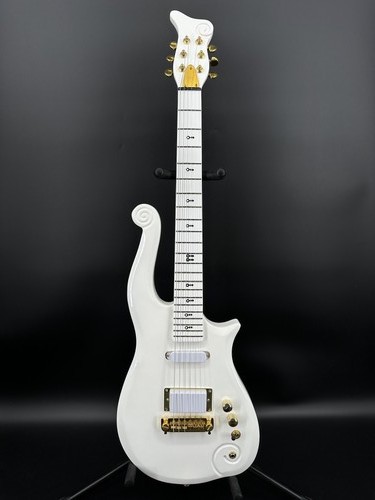 White prince cloud style - white,