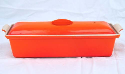 Vintage creuset 32 cast - le,