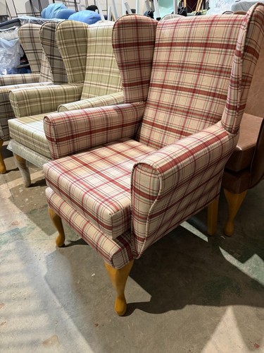 Balmoral fireside wing - wing, back
