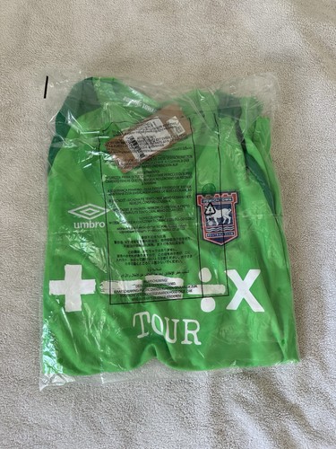 Ipswich town home goalkeeper - home,
