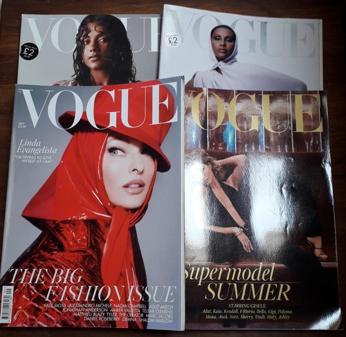 Vogue lot magazines good - x4,