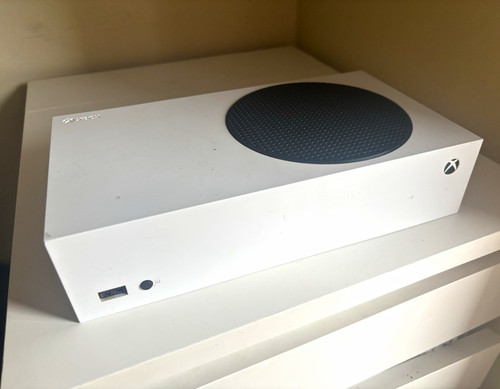 Xbox series with controller - xbox,
