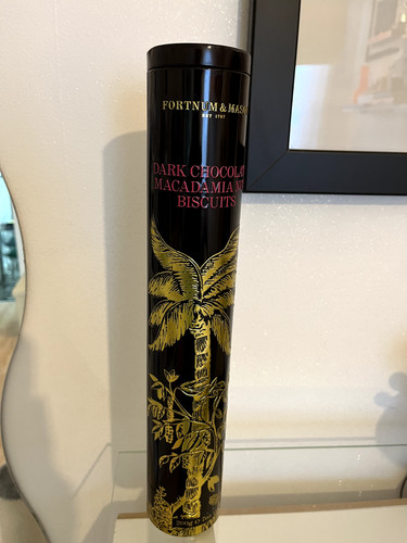 Fortnum mason pair empty - &,