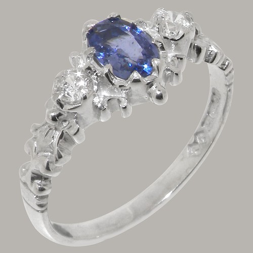 Solid 9ct white - 9ct, natural