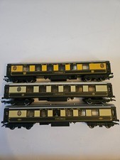 Pullman x3 Model Railway