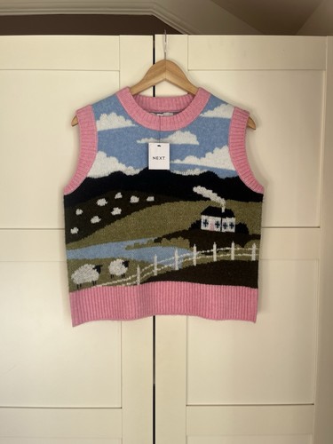 Next landscape knit vest sheep - landscape,
