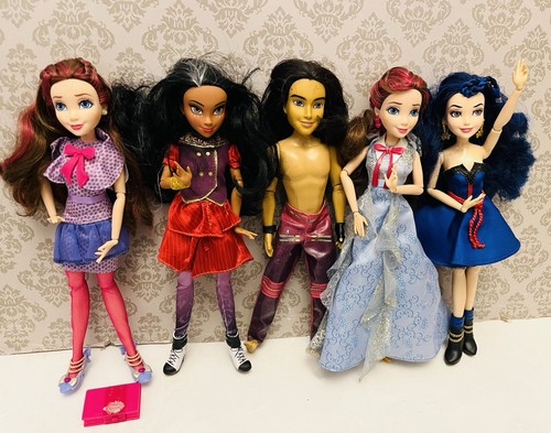 Disney descendants doll - doll, bundle