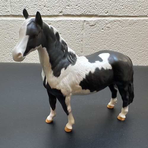 Beswick piebald matt - beswick,