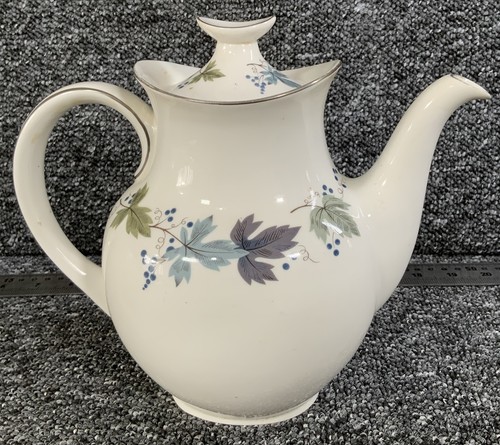 Royal doulton teapot burgundy - royal,