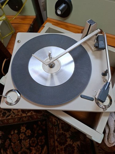 Record turntable vintage - turntable,