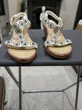 Pavers Elaticated Wedge Sandal  With Jewell Flower Design Size 40 , UK 6.5