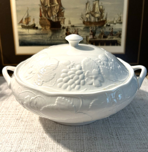 Wedgwood strawberry vine - wedgwood,