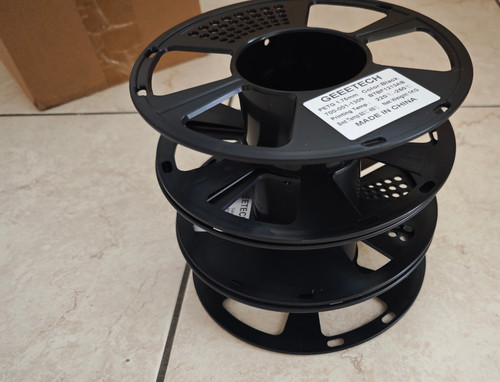 Empty filament spools - empty,